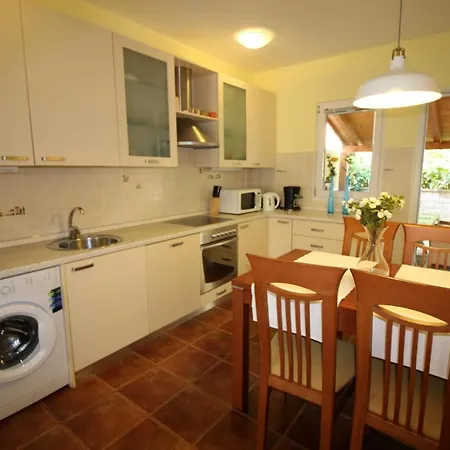 House Marea Holiday home Tar-Vabriga